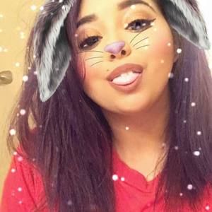 Meet your Posher, Alexis