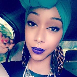 Meet your Posher, Nadira