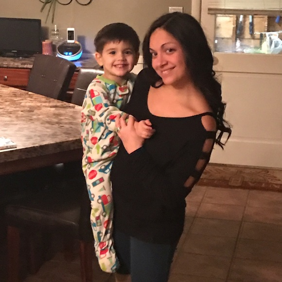 Meet your Posher, Brittni - Picture 2 of 4