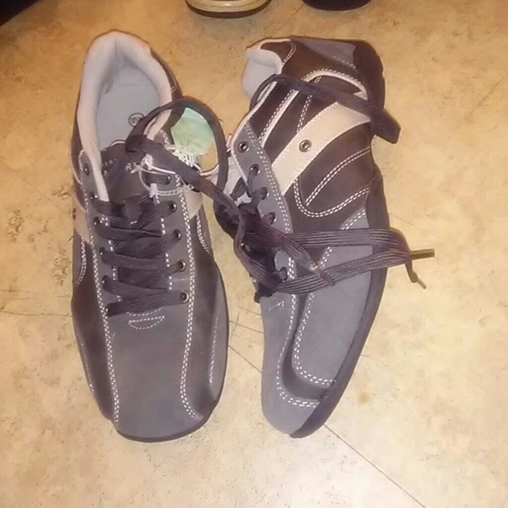 Brand New Perry Ellis America shoes