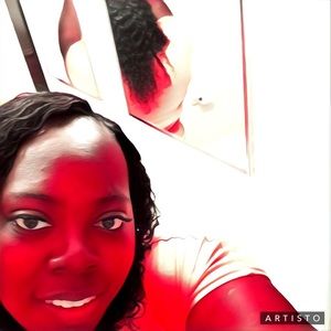 Meet your Posher, Nakia