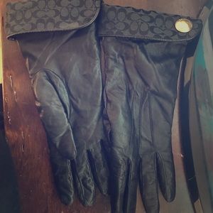 Coach leather gloves with cashmere lining