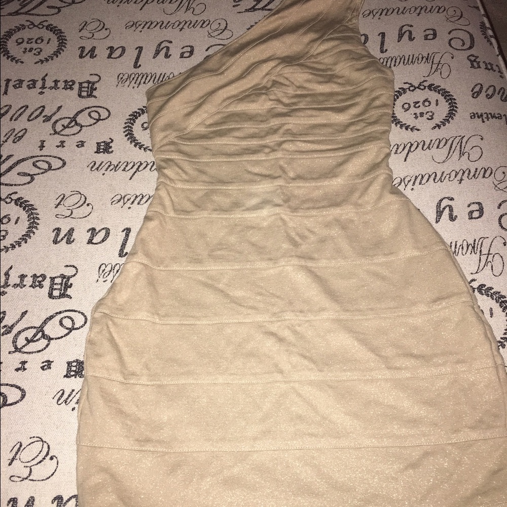 🌟Cold Shoulder Bandage Dress 🌟