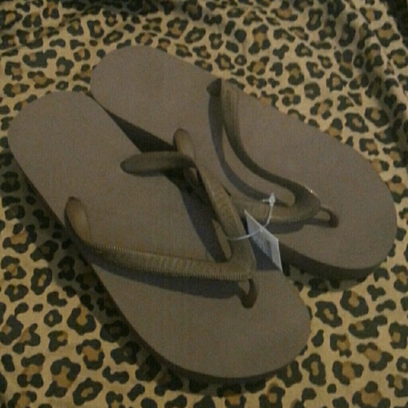 **BUNDLE** 3 PAIRS OF FLIP FLOPS @lindsayklee - Picture 2 of 3