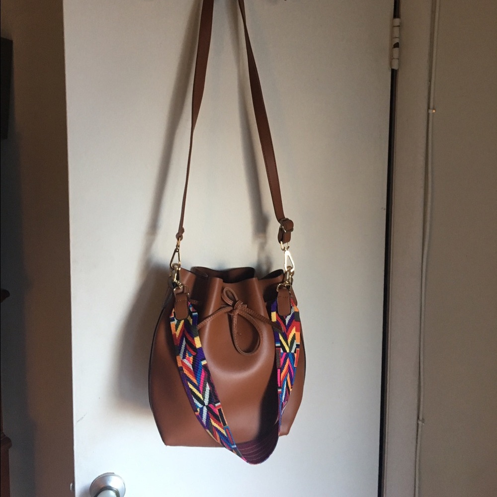 Bucket crossbody Handbag
