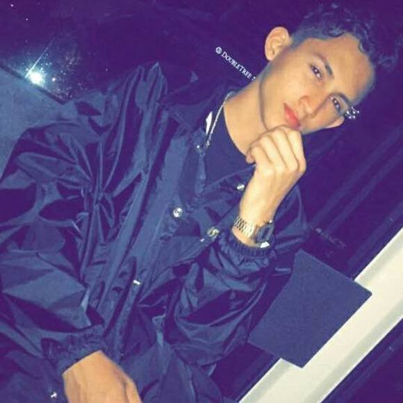 Meet your Posher, Axel - Picture 1 of 1