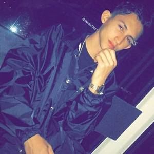 Meet your Posher, Axel