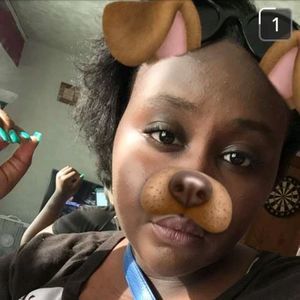 Meet your Posher, Emonnie