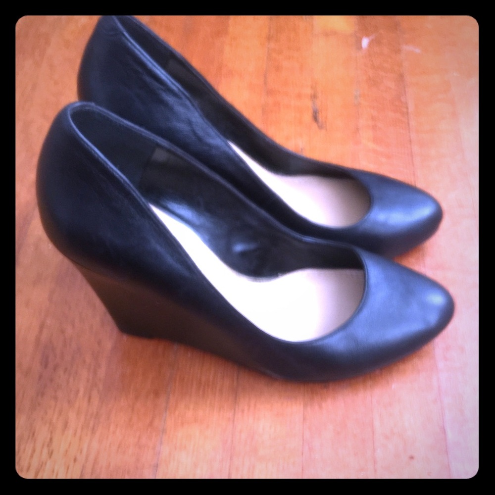 Jessica Simpson wedges EUC
