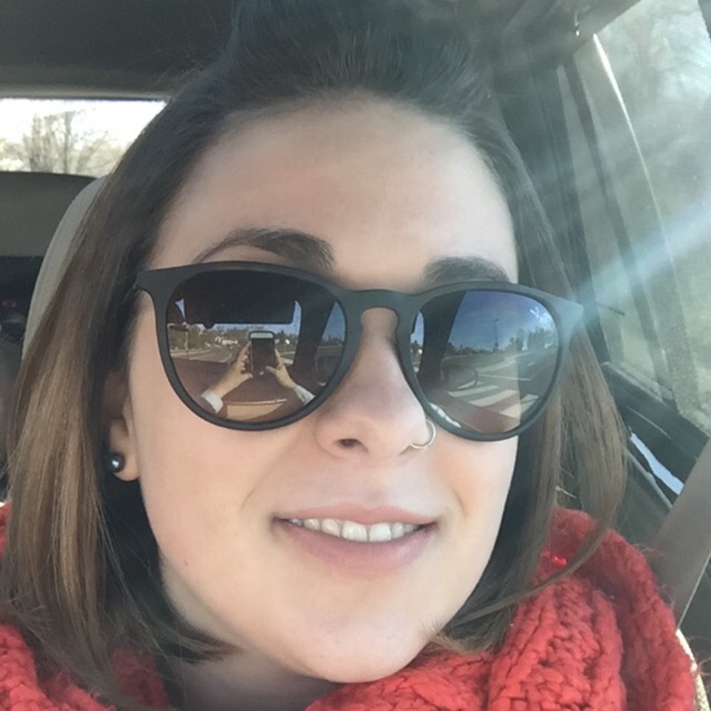 Meet your Posher, Shelby