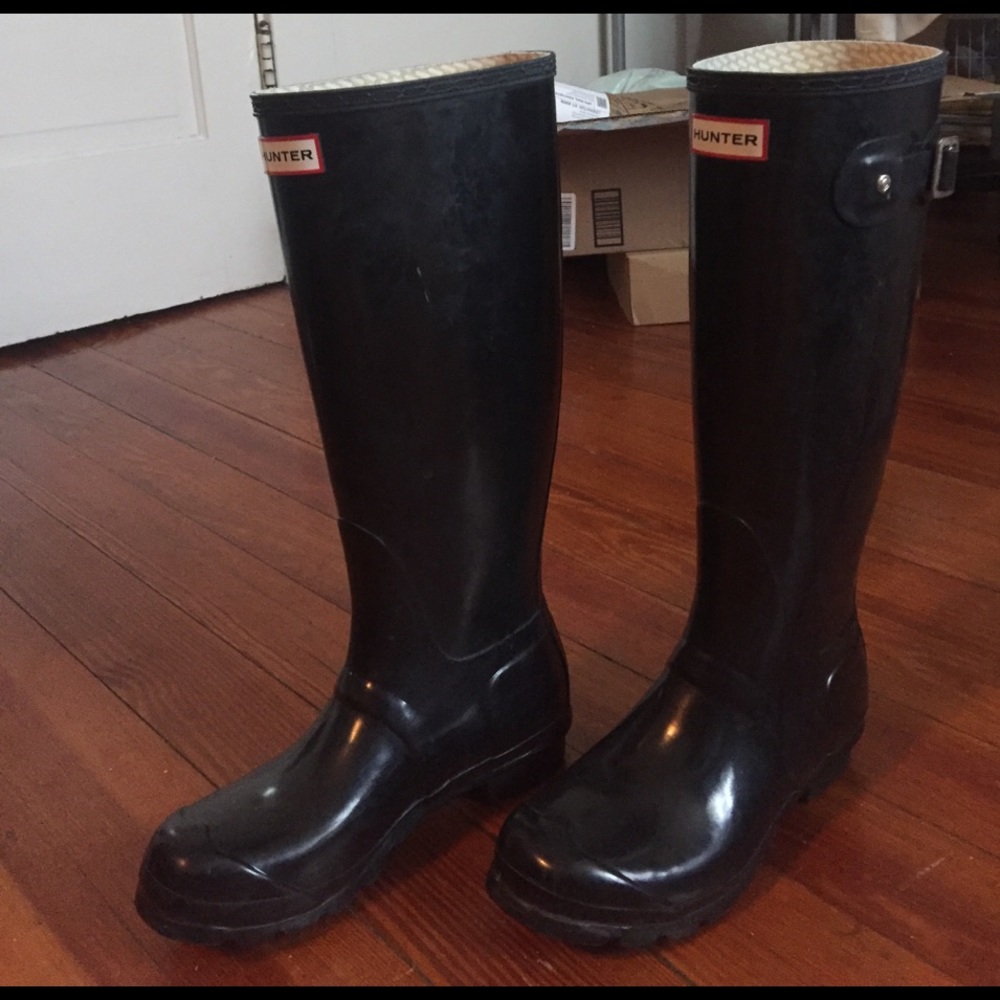Tall Black Hunter Rain Boots - size 7