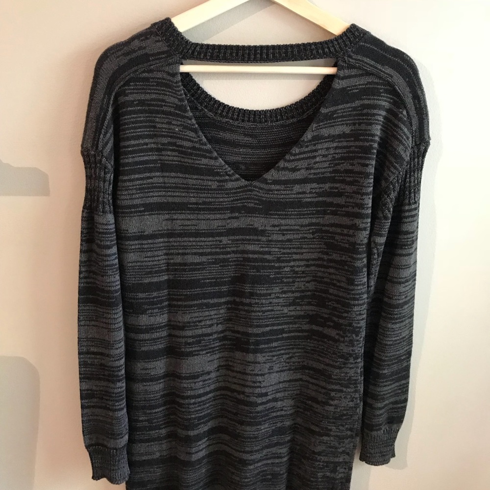 FINAL PRICE🎀NEW🎀BCBGeneration Cutout Sweater