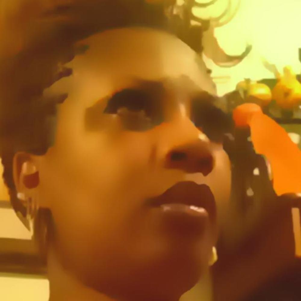 Meet your Posher, Carla