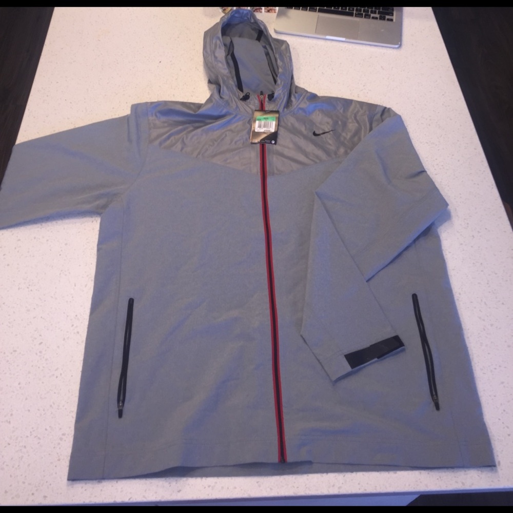 Nike Men's Sweatless Hooded Training Jacket