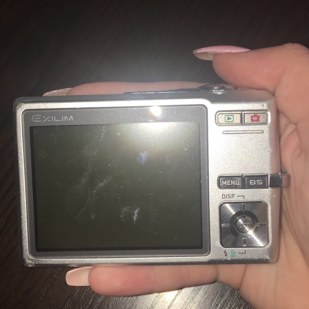 Small camera - Picture 3 of 7