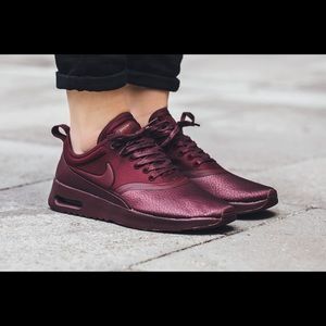 Nike Air Max Thea - Marroon US 10 euro 41