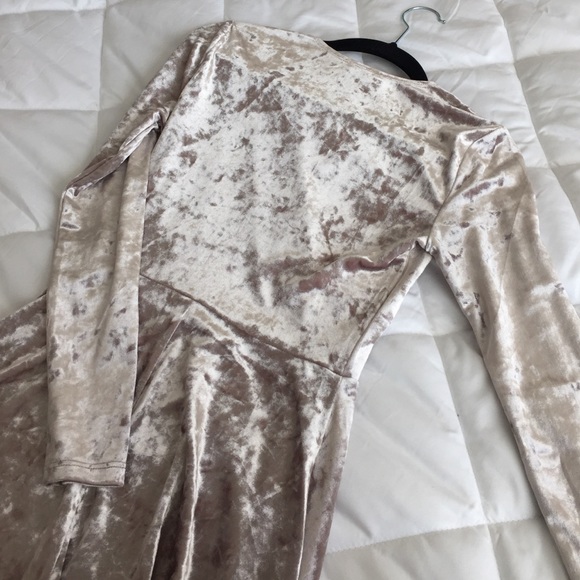 ✨ Champagne Velvet Faux Wrap Skater Dress ✨ - Picture 3 of 4