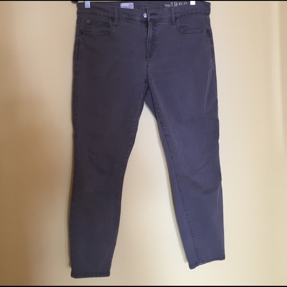 Gap skinny jeans.