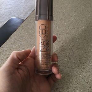 Urban Decay Naked skin foundation 3.0