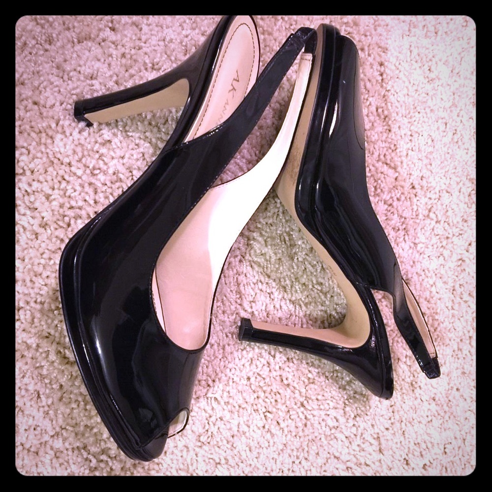 Anne Klein black patent leather peep toe slingback