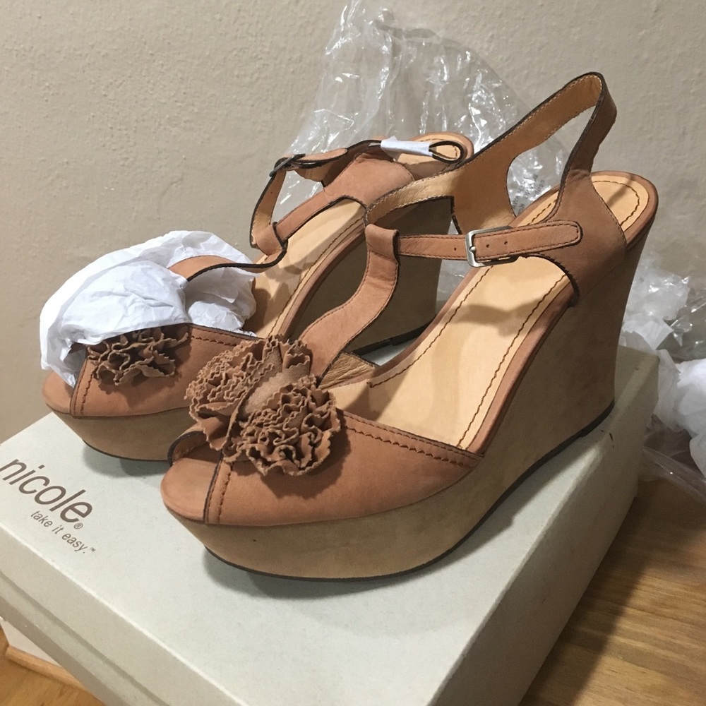 Nicole Wedge Heel 4.5", and 1.5" platform