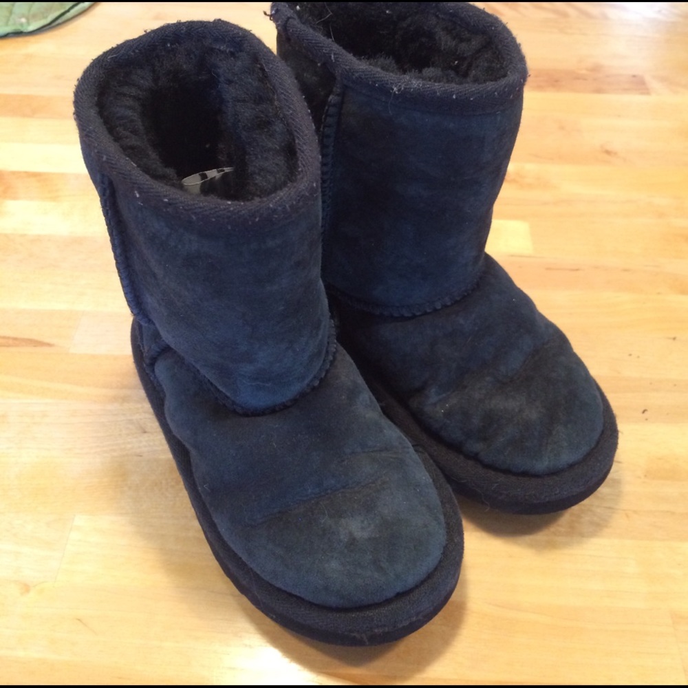 Girls Black sheepskin boots