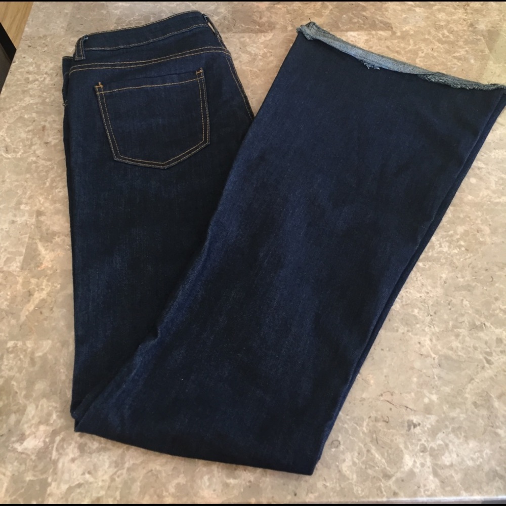 Forever 21 Dark blue flared jeans. Size 29.