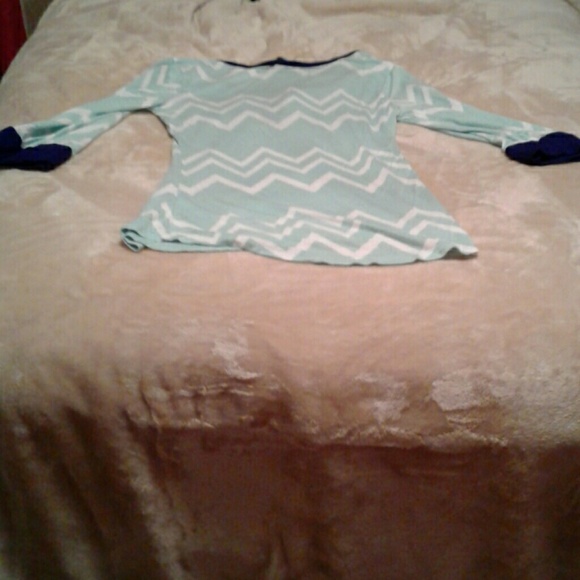 Chevron mint-Green Top - Picture 2 of 2