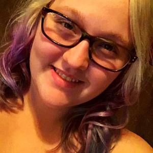 Meet your Posher, Carly