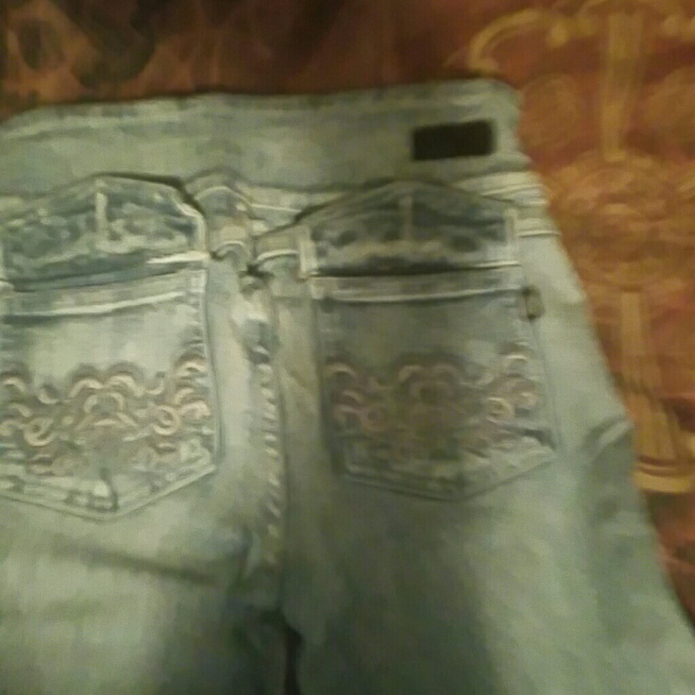 Jeans - Picture 3 of 4
