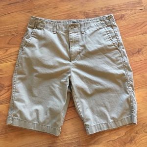 Men's Old Navy chino shorts