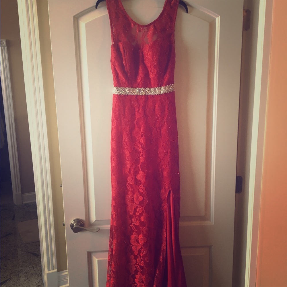 Gorgeous red dress