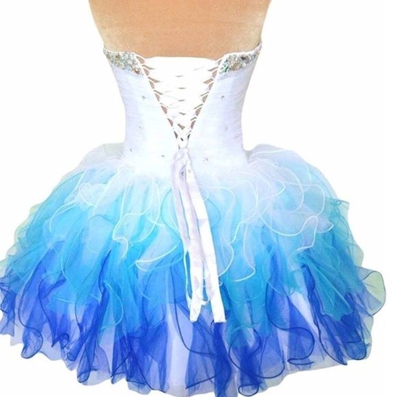 Blue and white short poofy sweetheart dress - Picture 2 of 2