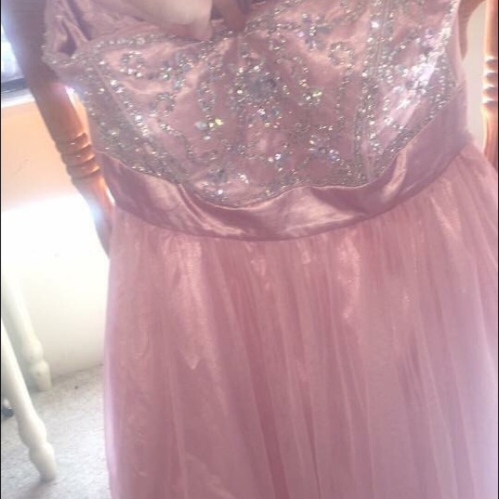 Size medium, pink short dress, worn for 2 hours.