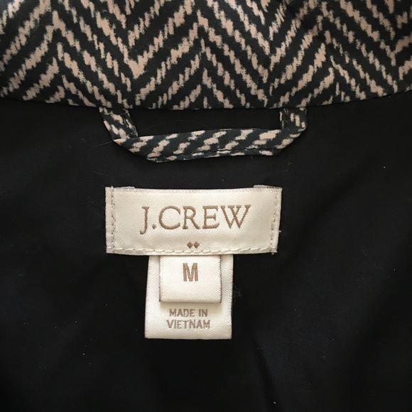 J. Crew Women’s Herringbone Vest with Size Pockets Size Medium - Picture 4 of 5