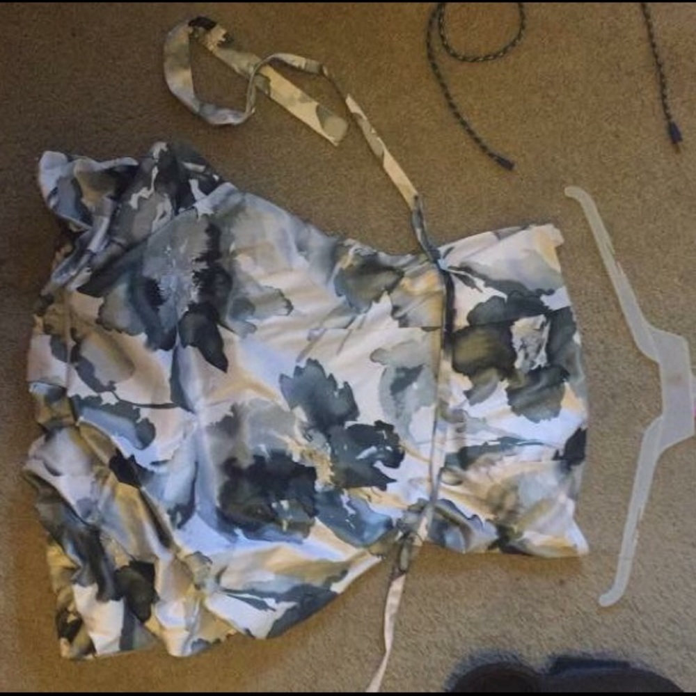 Size medium, worn for 2 hours.