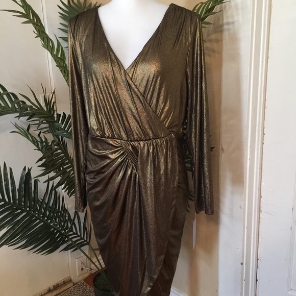 ✨SOLD✨Thalia Sodi Metallic Cocktail Dress - Picture 2 of 4