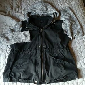 Utility hooded jacket