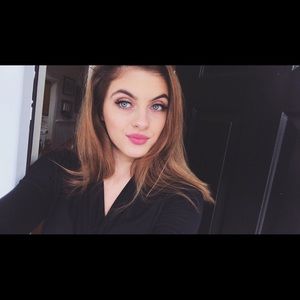 Meet your Posher, Lauren