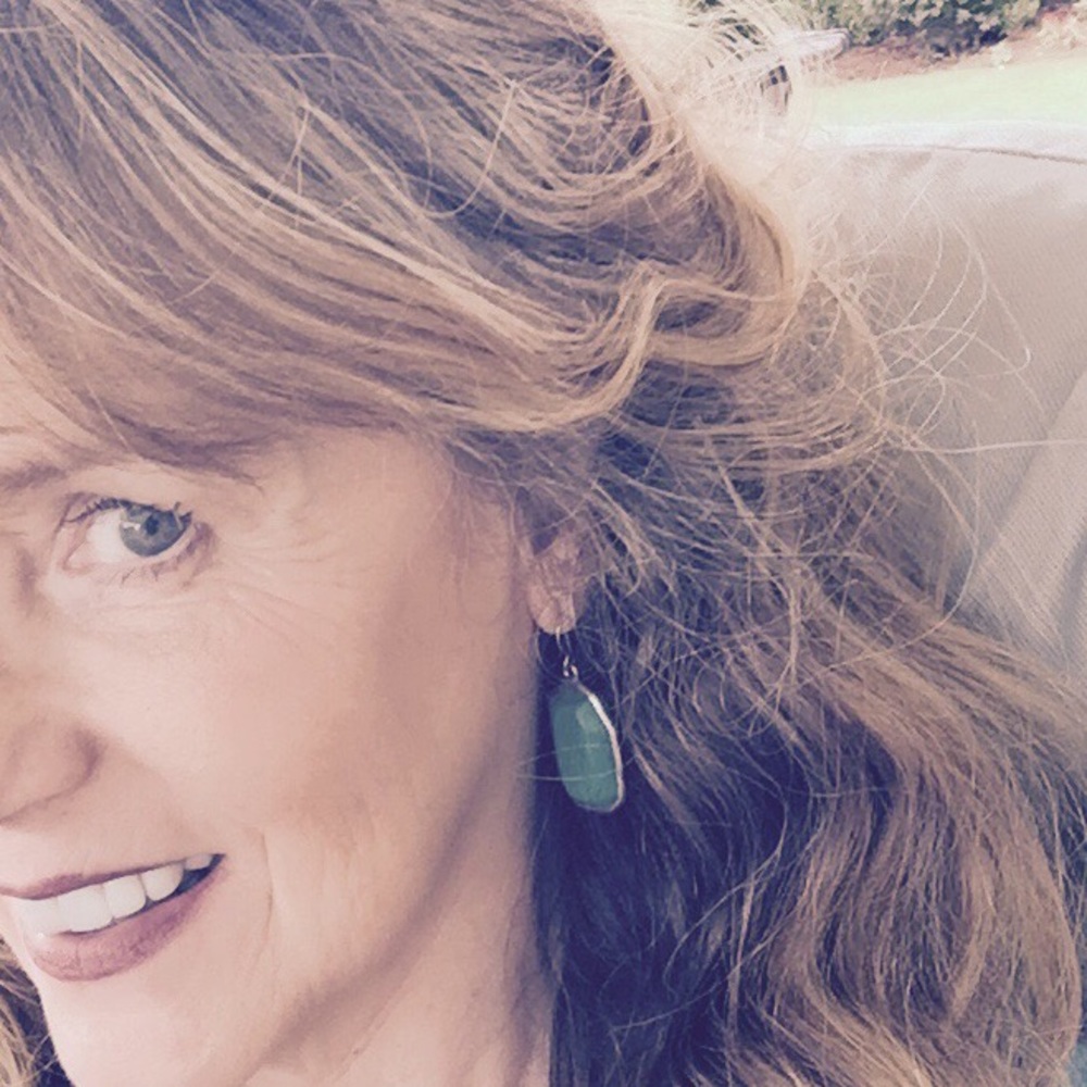 Meet your Posher, Debra