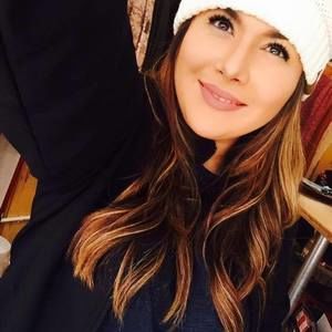 Meet your Posher, Deandra