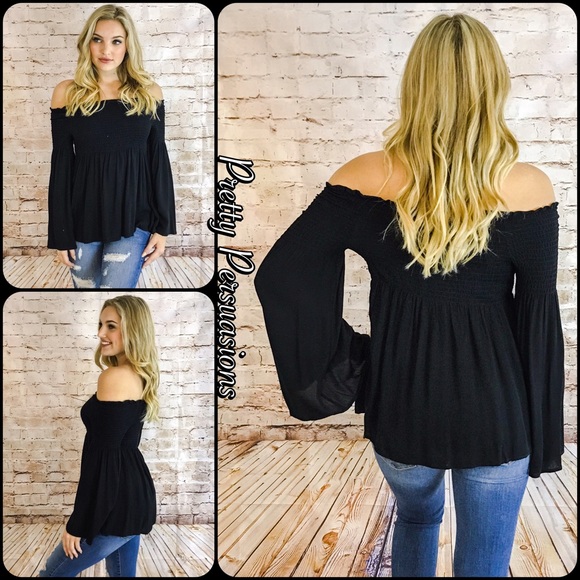 LAST TWO‼️ NWT Black Bell Sleeve Off Shoulder Top - Picture 3 of 8