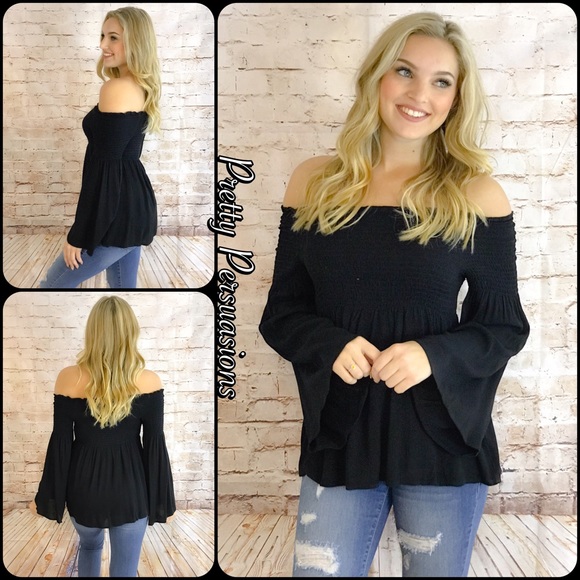 LAST TWO‼️ NWT Black Bell Sleeve Off Shoulder Top - Picture 4 of 8