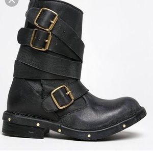 Jeffery Campbell Black Brit boots fit like 7.5