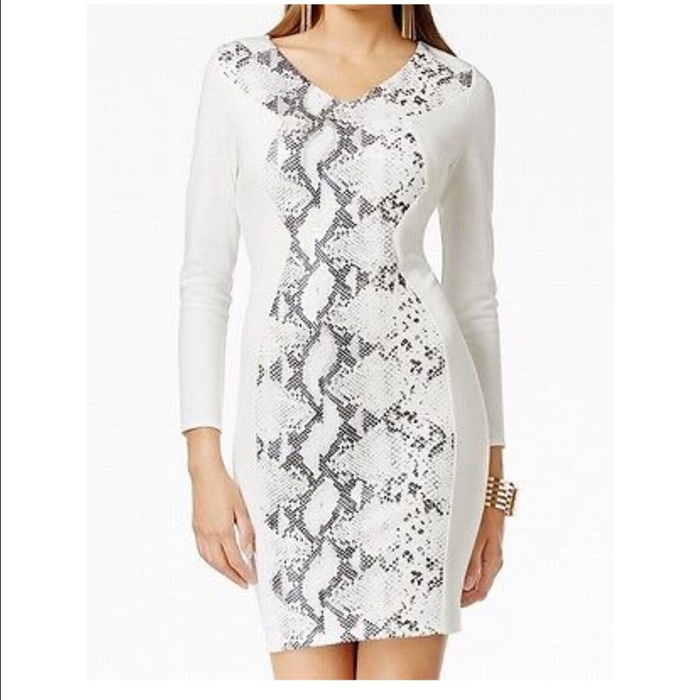✨SOLD✨Thalia Sodi above knee Dress