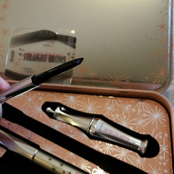 Benefits Soft & Natural Brows Kit (#6) NIB - Picture 6 of 8