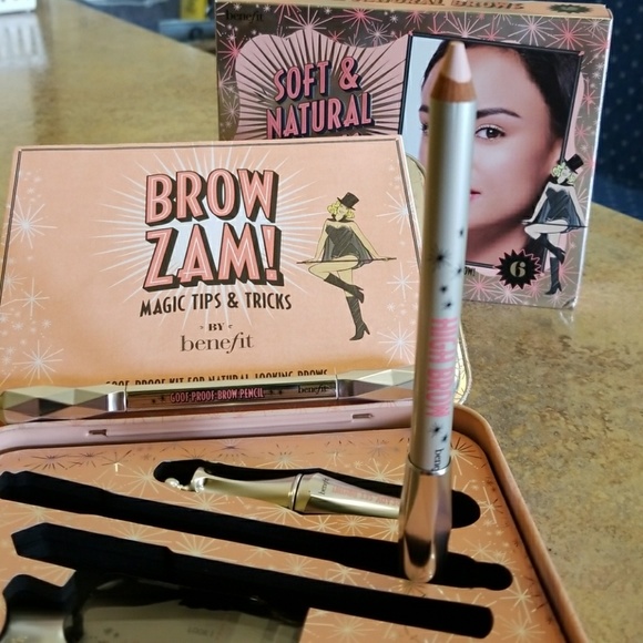 Benefits Soft & Natural Brows Kit (#6) NIB - Picture 8 of 8