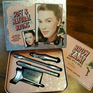 Benefits Soft & Natural Brows Kit (#3) NIP