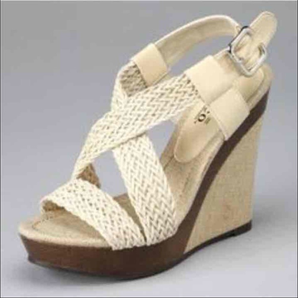Perfect wedges!! Never worn size 7.5