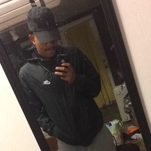 Meet your Posher, Derrick